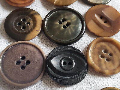 Panaché lot 9 gros boutons anciens en corozo 2,7 à 3,1 cm collection ref 5118