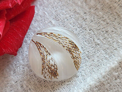 Bouton ancien en verre blanc laiteux doré diamètre 2,1 cm G13H