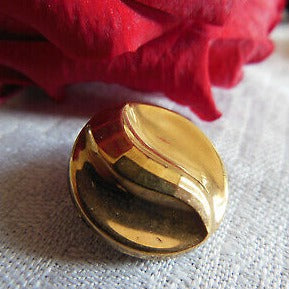 Duo boutons ancien en verre doré motif noir diamètre 1,7 cm D14C vintage