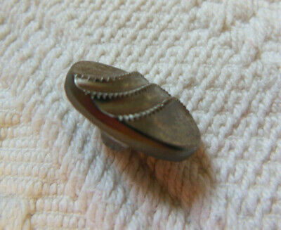 Bouton ancien en verre ovale argenté 1,2 cm sur 1,7 vintage D15O