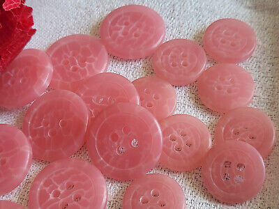 Lot 18 boutons vintage rose effet craquelé panaché 1,4 et 1,8 cm ref 5545