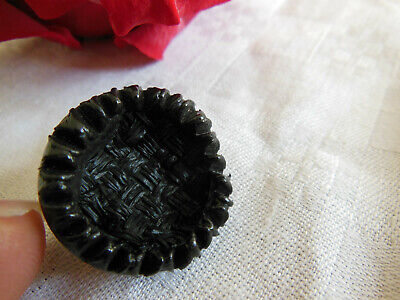 gros bouton vintage en résine noir orné de rafia 2,5 cm D14D