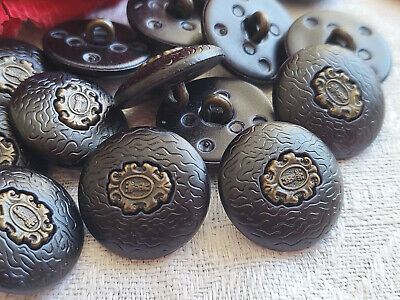 Lot 8 boutons vintage bleu foncé cœur blason à pied 1,7 cm ref 5931