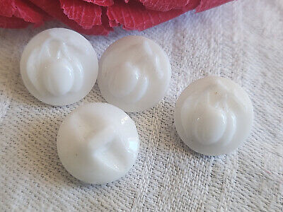 Lot 4 boutons anciens en verre blanc motif abricot collection 1,3 cm G9C