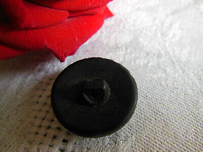Bouton ancien en verre noir mat joli décor diamètre 2,2 cm D13F