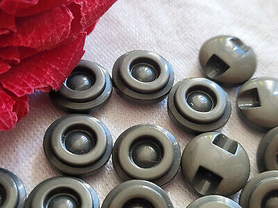 Lot 18 petits bouton vintage gris travaillé à pied diamètre 1 cm ref 3270