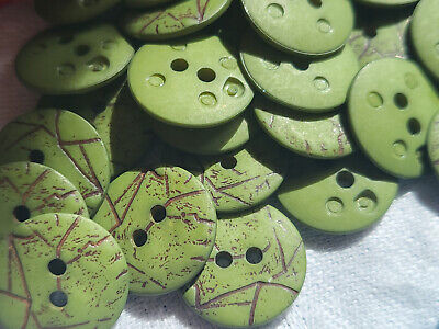Lot 24 boutons effet craquelé vert veiné diamètre 2 trous 1,5 cm ref 193