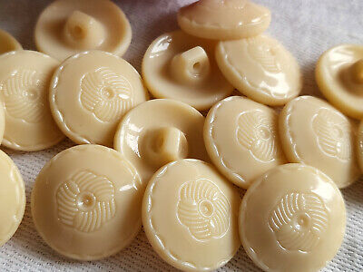 Lot 6 boutons anciens en verre beige sable travaillé à pied 1,7 cm ref 4946