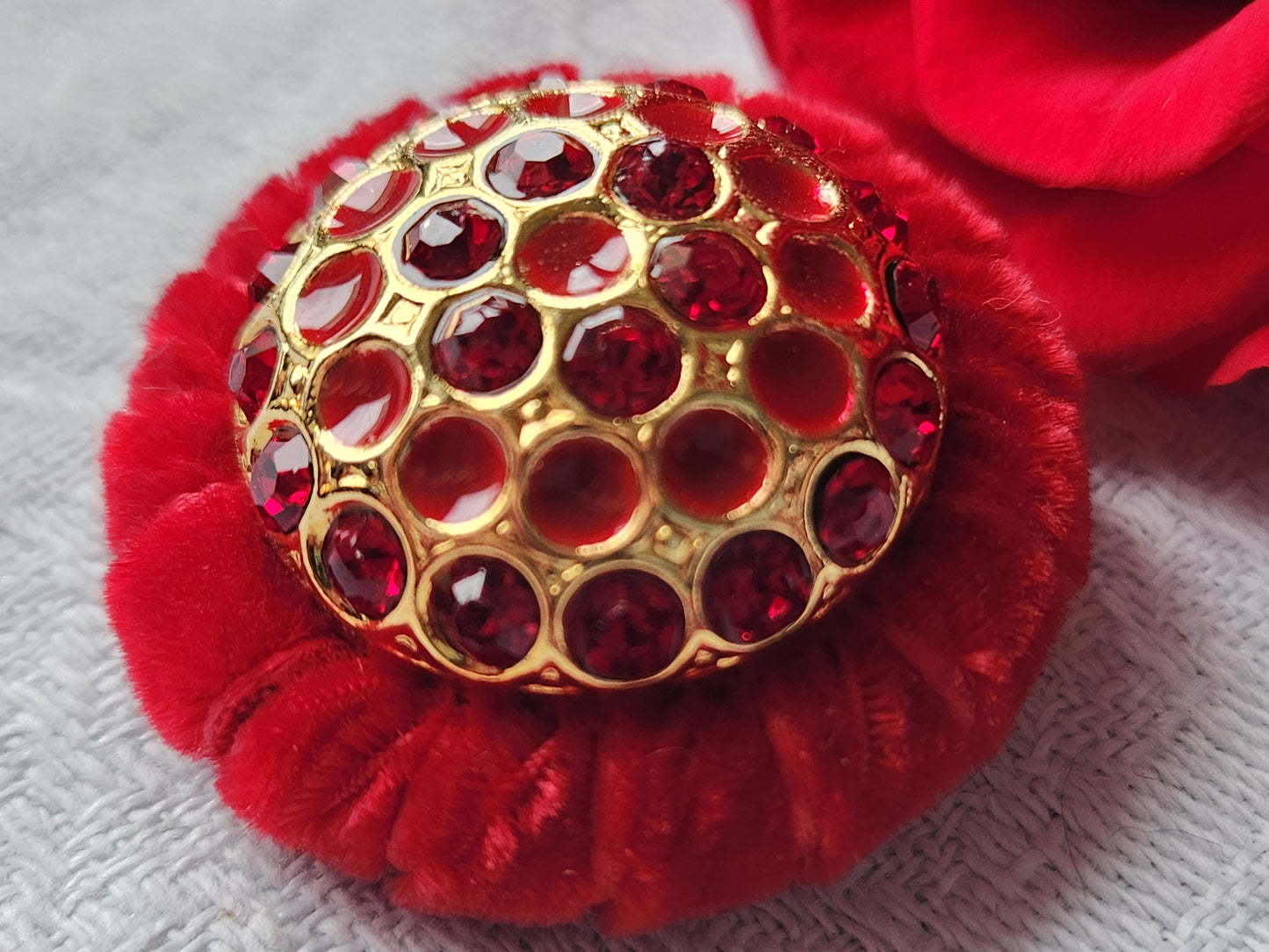 Haute couture bouton vintage collection strass métal rouge gros bijoux 3,3 cm ref 7031