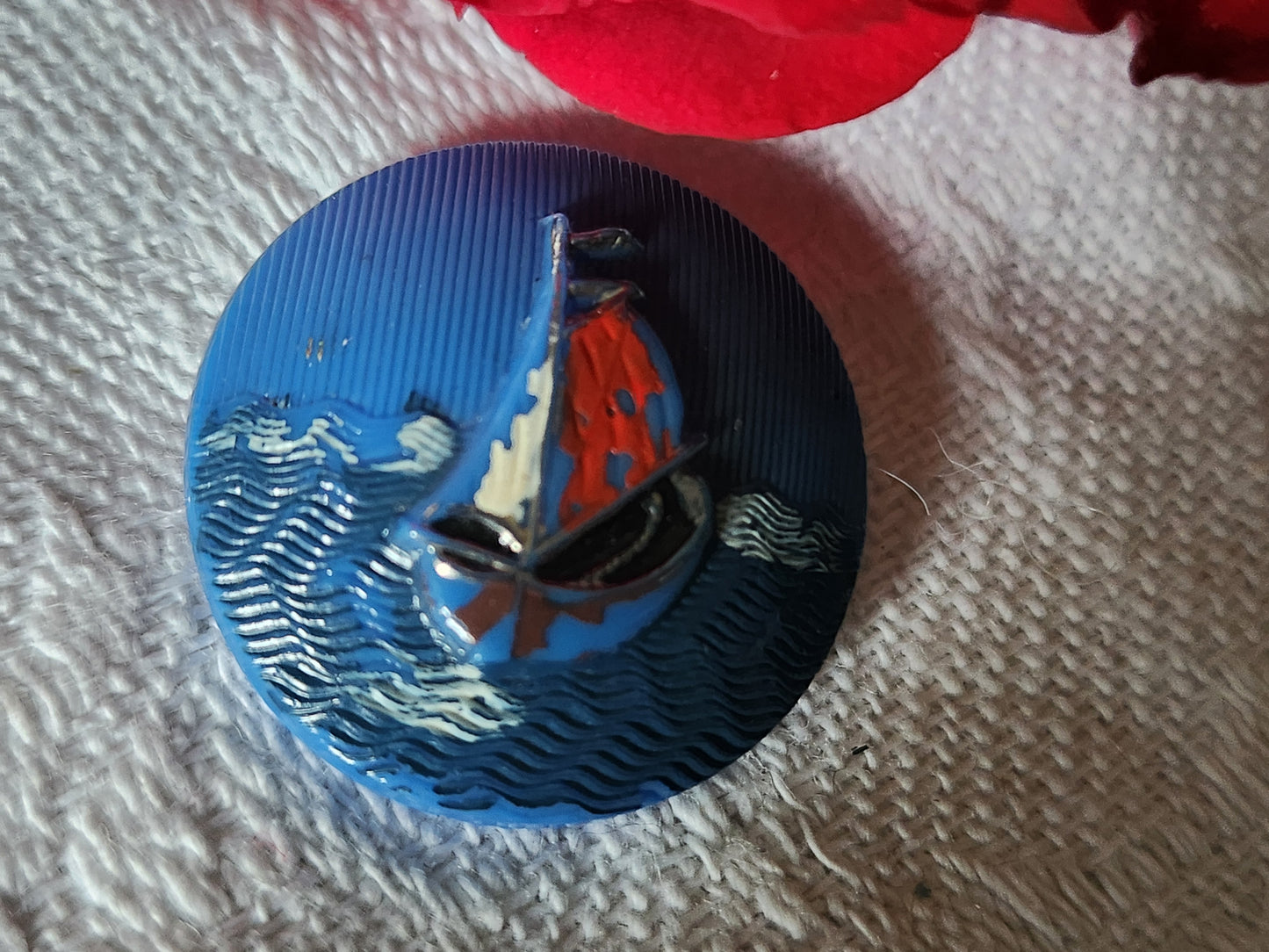 Ancien bouton en verre bleu peint année 40/50 diamètre: 2,2 cm D18B