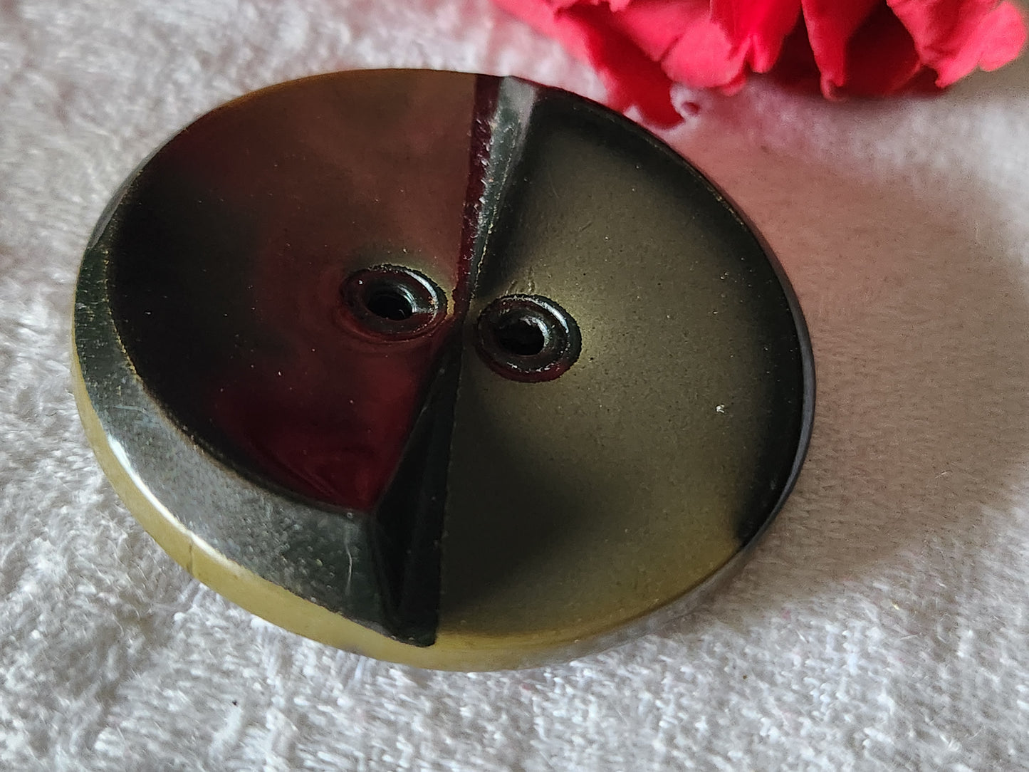 Enorme bouton ancien en celluloid 4,4 cm collection vert ref 7034