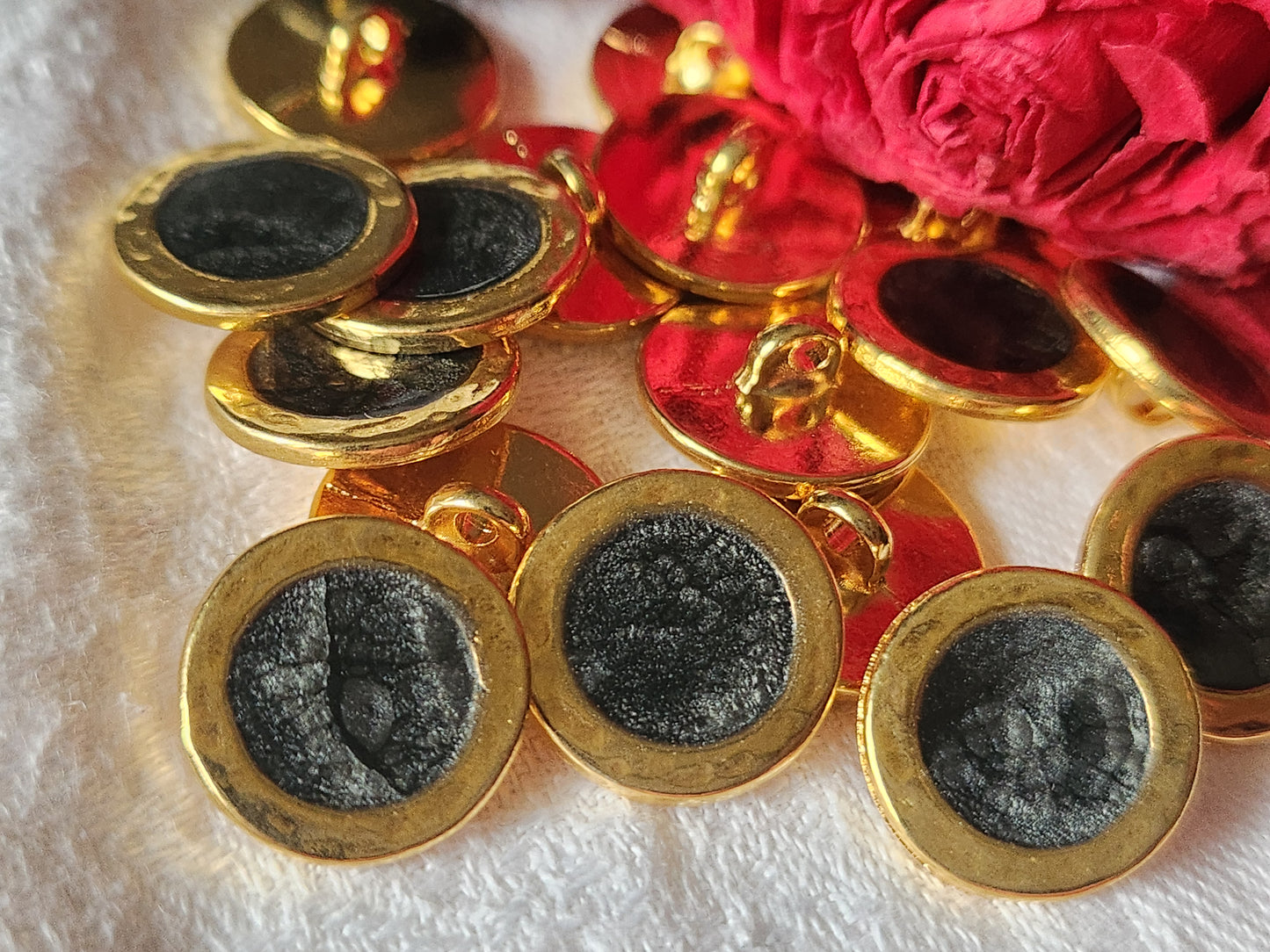 Lot 6 boutons vintage en métal coeur argenté foncé superbe 1,5 cm ref 3605