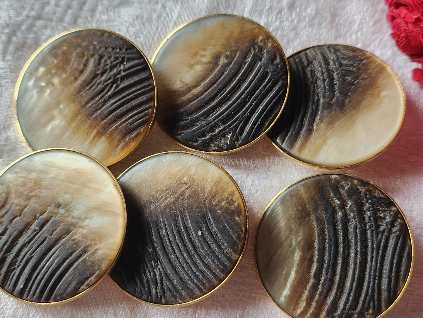 Lot 6 enormes boutons vintage marron effet nacre doré métal pied 3,1 cm ref 7060