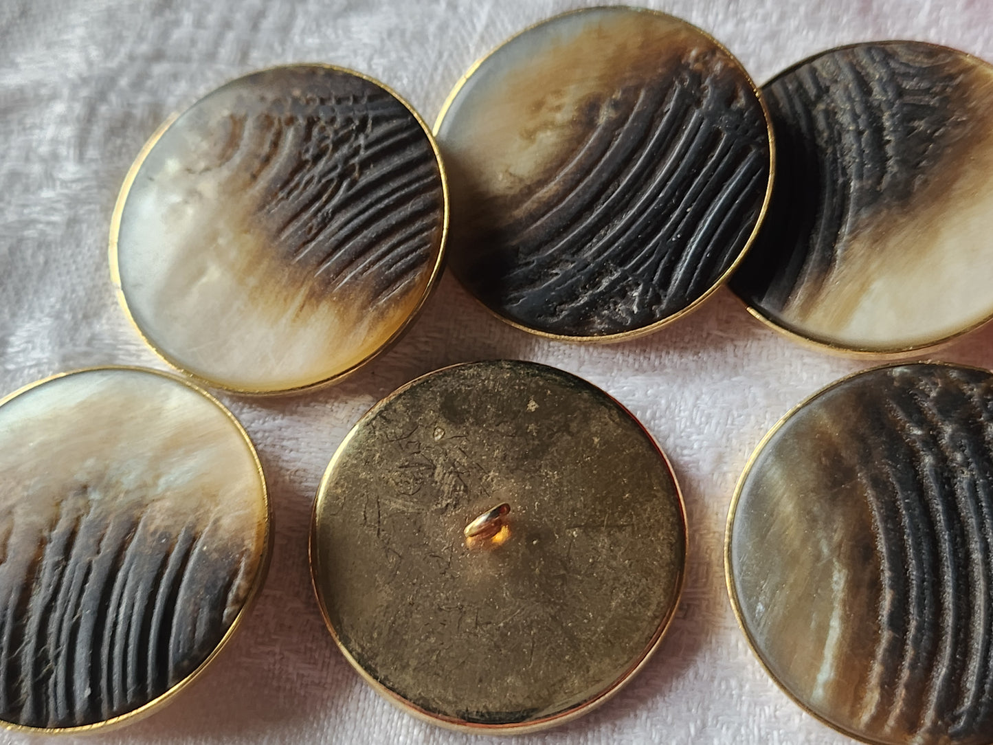 Lot 6 enormes boutons vintage marron effet nacre doré métal pied 3,1 cm ref 7060