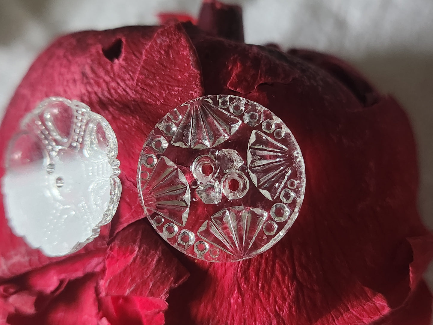 Duo bouton ancien en verre ciselé collection 1,8 et 1,9 cm D4D