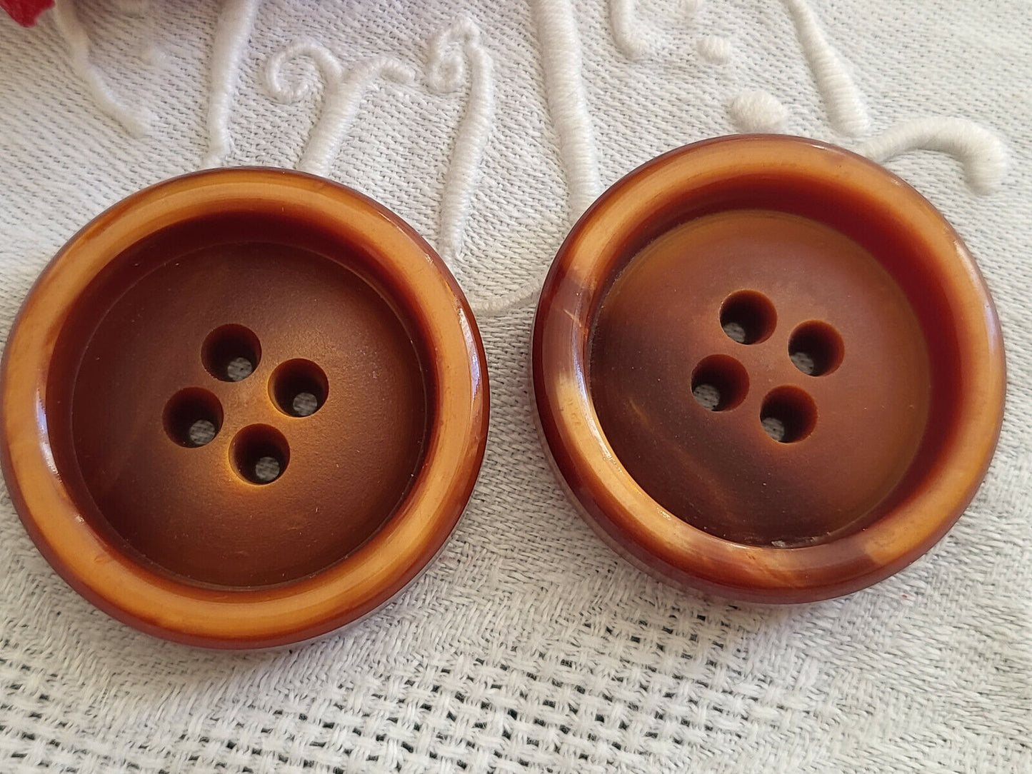 Duo gros boutons vintage marron roux épais 3,5 cm ref 2009