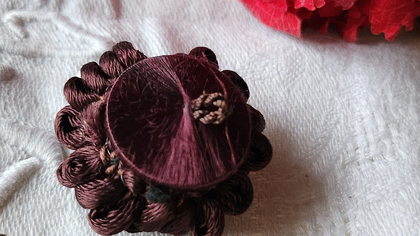 Haute couture énorme bouton ancien en soie volume 3,1 cm ref 5421