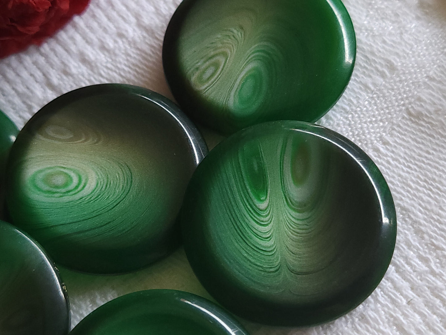 Lot 6 boutons vintage vert camaieu pied gros 2,7 cm ref 5275