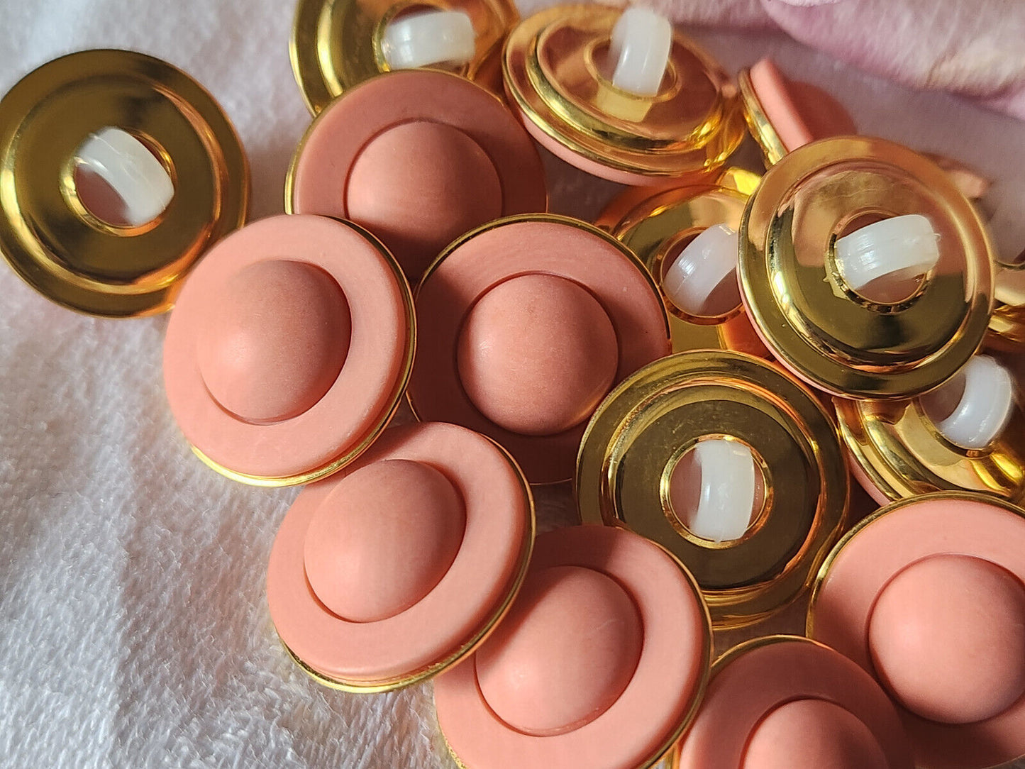 Lot 6 boutons vintage orange veiné mat à pied metal doré 1,8 cm ref 0155