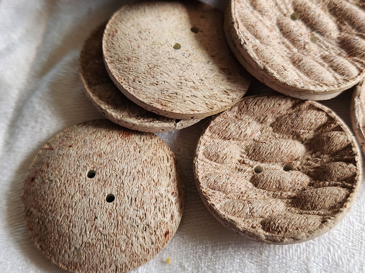 Lot 6 gros boutons vintage texturé teinte à definir 3,3 cm trou veste ref 5829