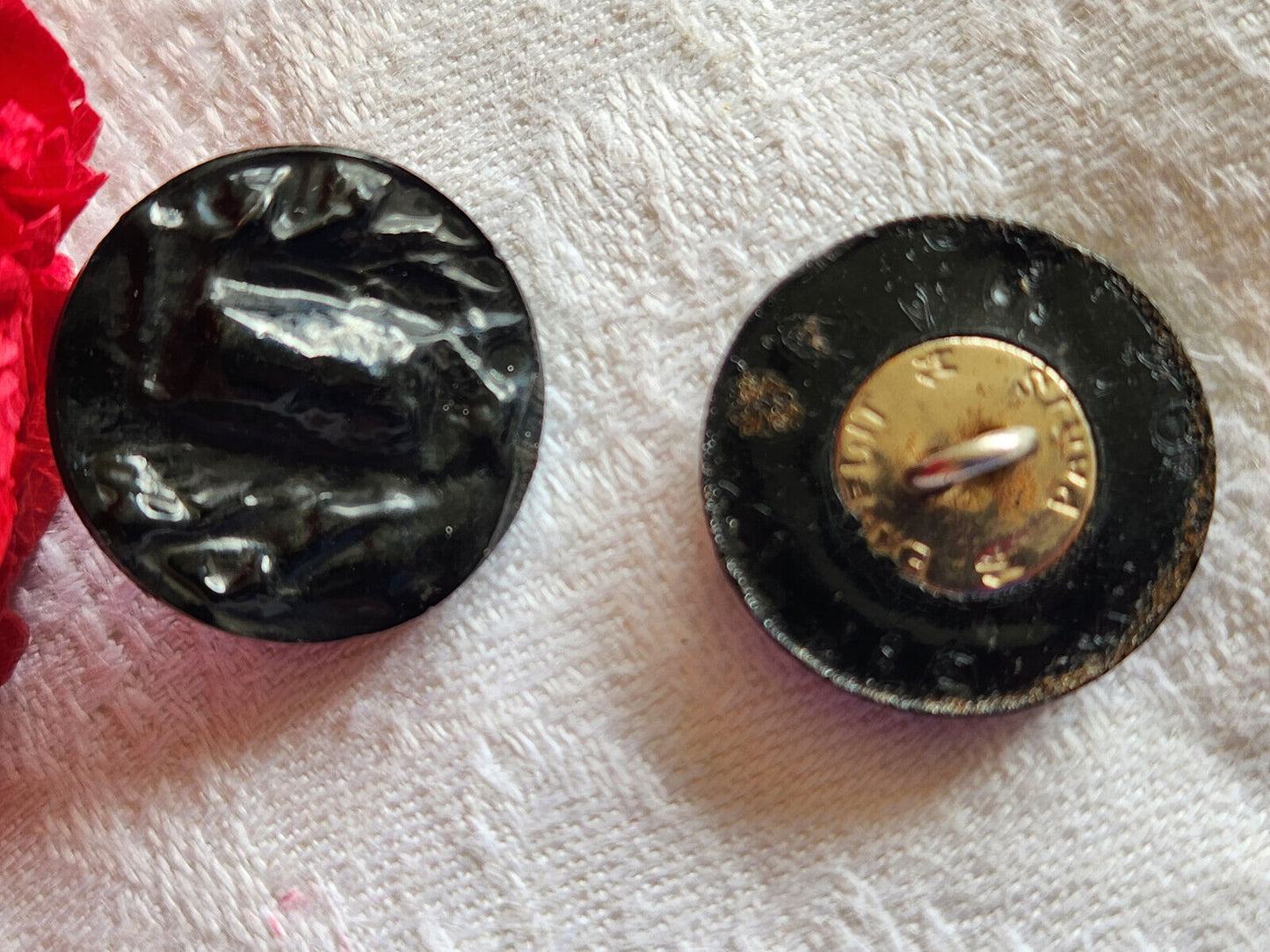 Collection duo boutons vintage en résine noir 2,2 cm pied métal D13C