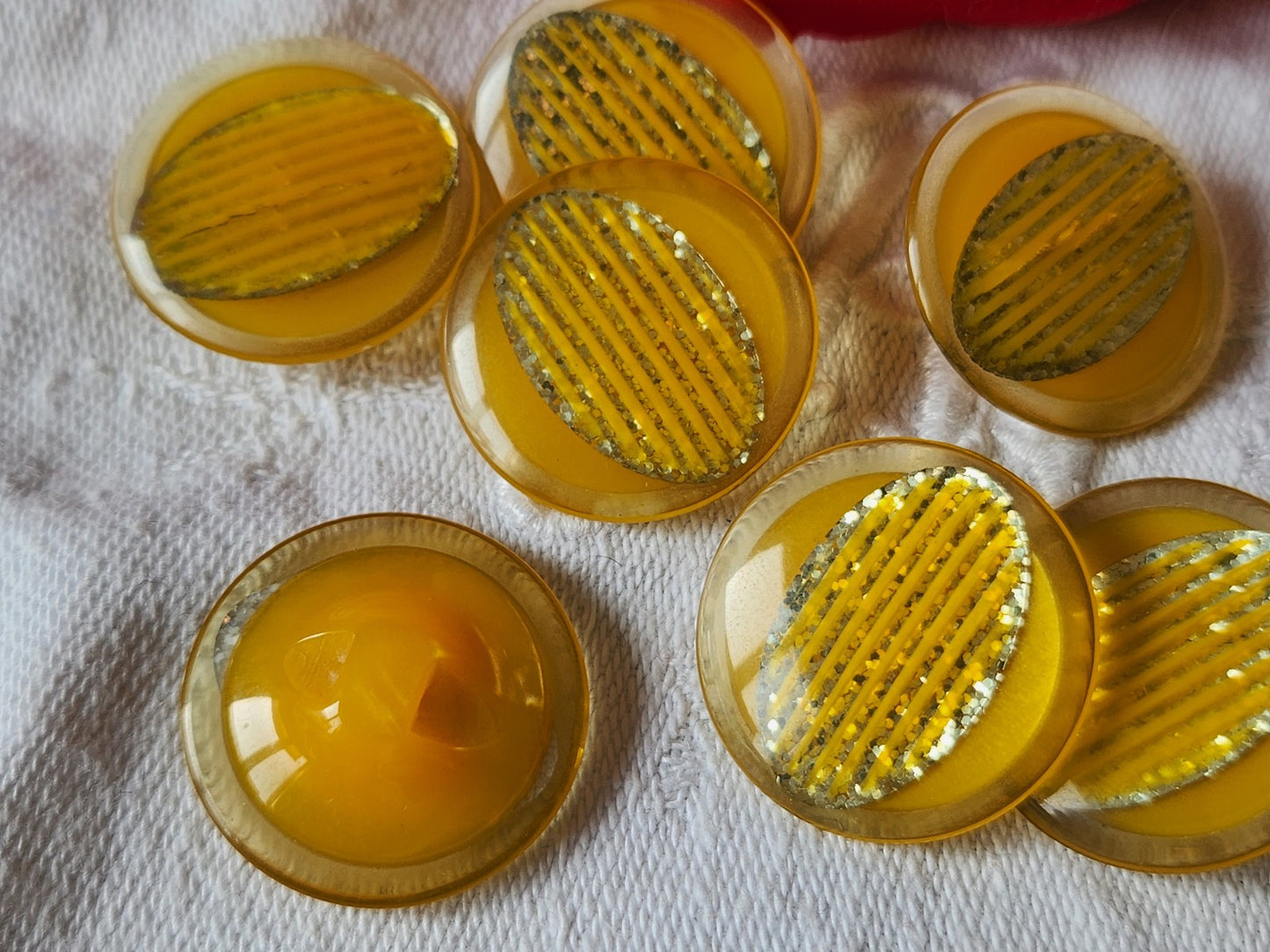 Lot 6 boutons vintage jaune paillette à pied 2,2 cm superbe ref 1184