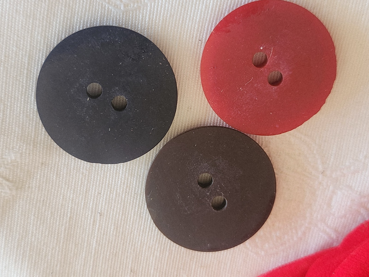 Trio boutons vintage peint texturé 2,7 cm ou 27 mm trous ref 6270