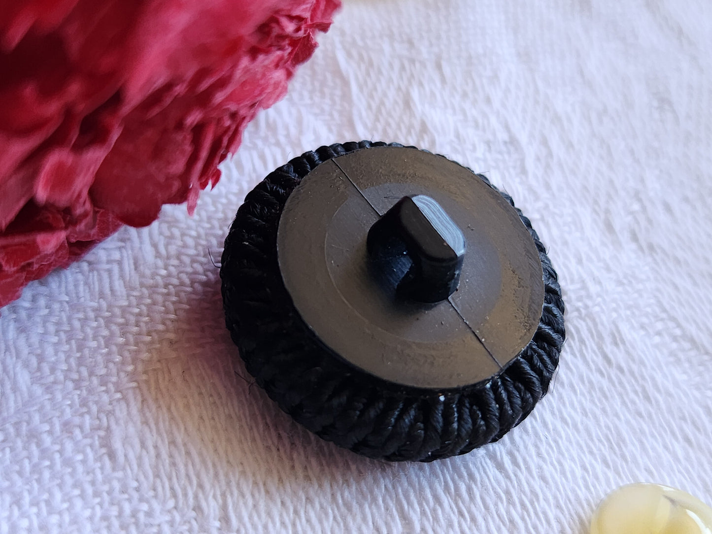 Bouton vintage en passementerie noir vintage pied plastique 2,2 cm G17I