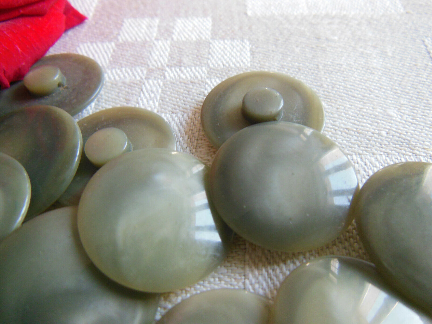 Lot 10 boutons vintage gris camaieu à pied diamètre 2,2 cm ref 119