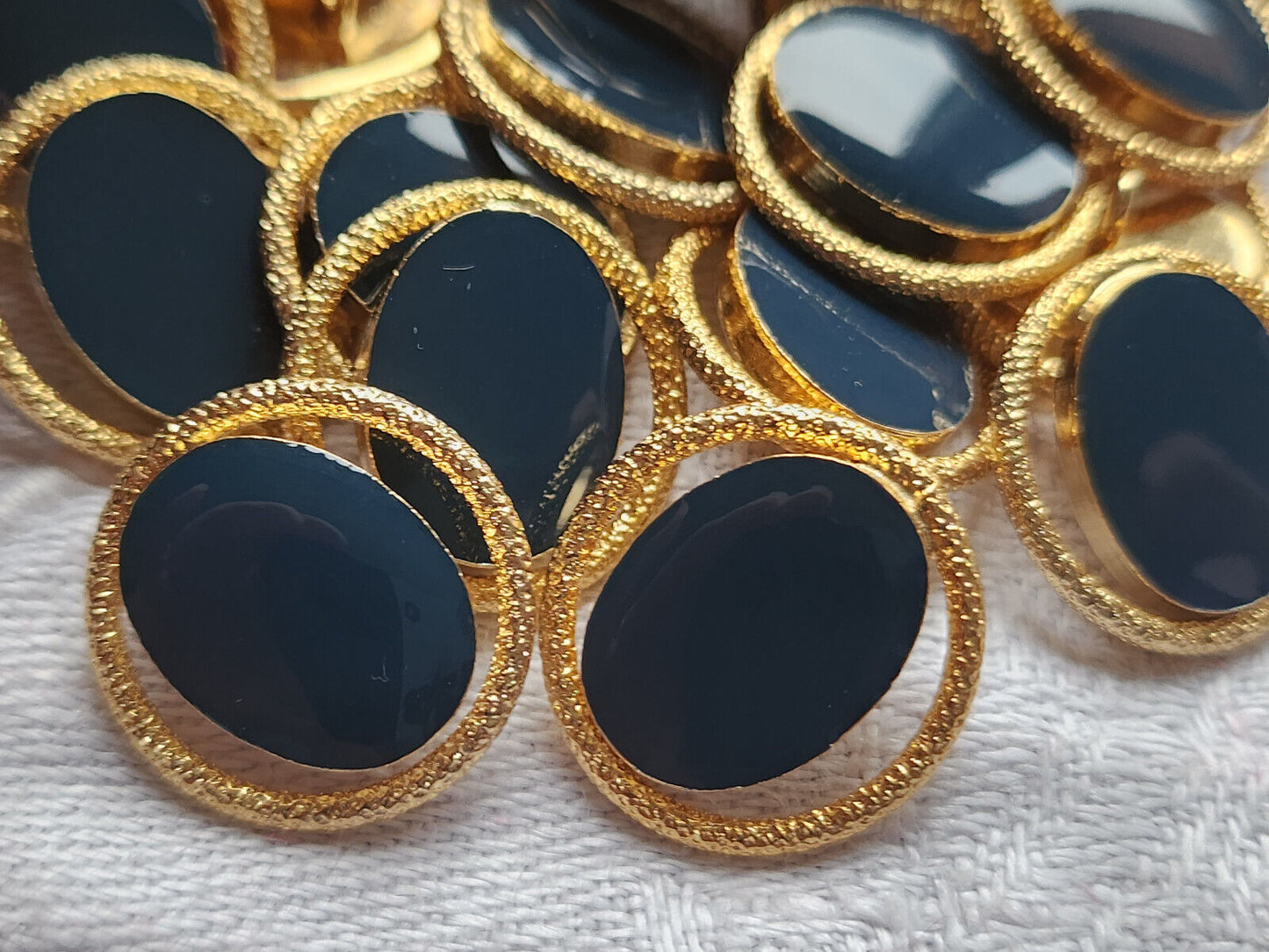 Lot 6 boutons vintage métal coeur bleu ajouré pied 1,8 cm doré ref 4912