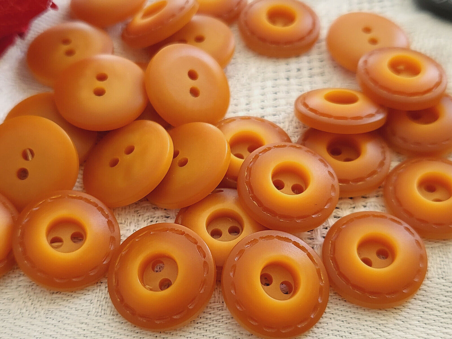 Lot 25 boutons vintage marron orangé petits effet couture 1,4 cm ref 167