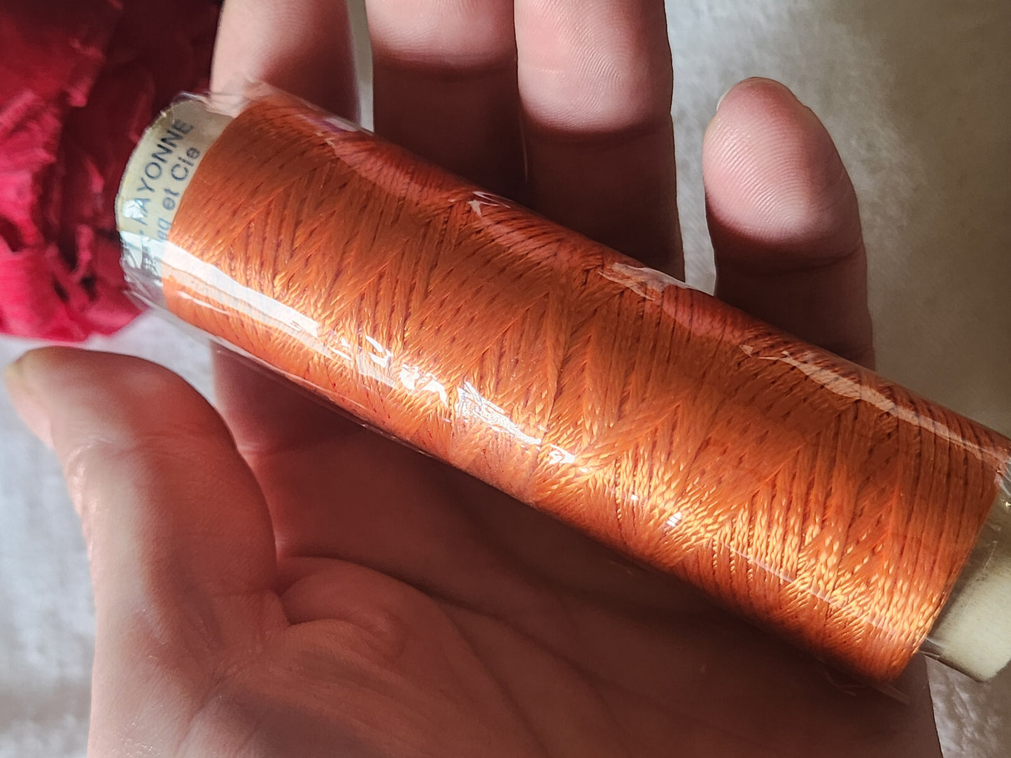 Grosse bobine ancienne fil "soie artificielle" rayonne lacette orange DMC