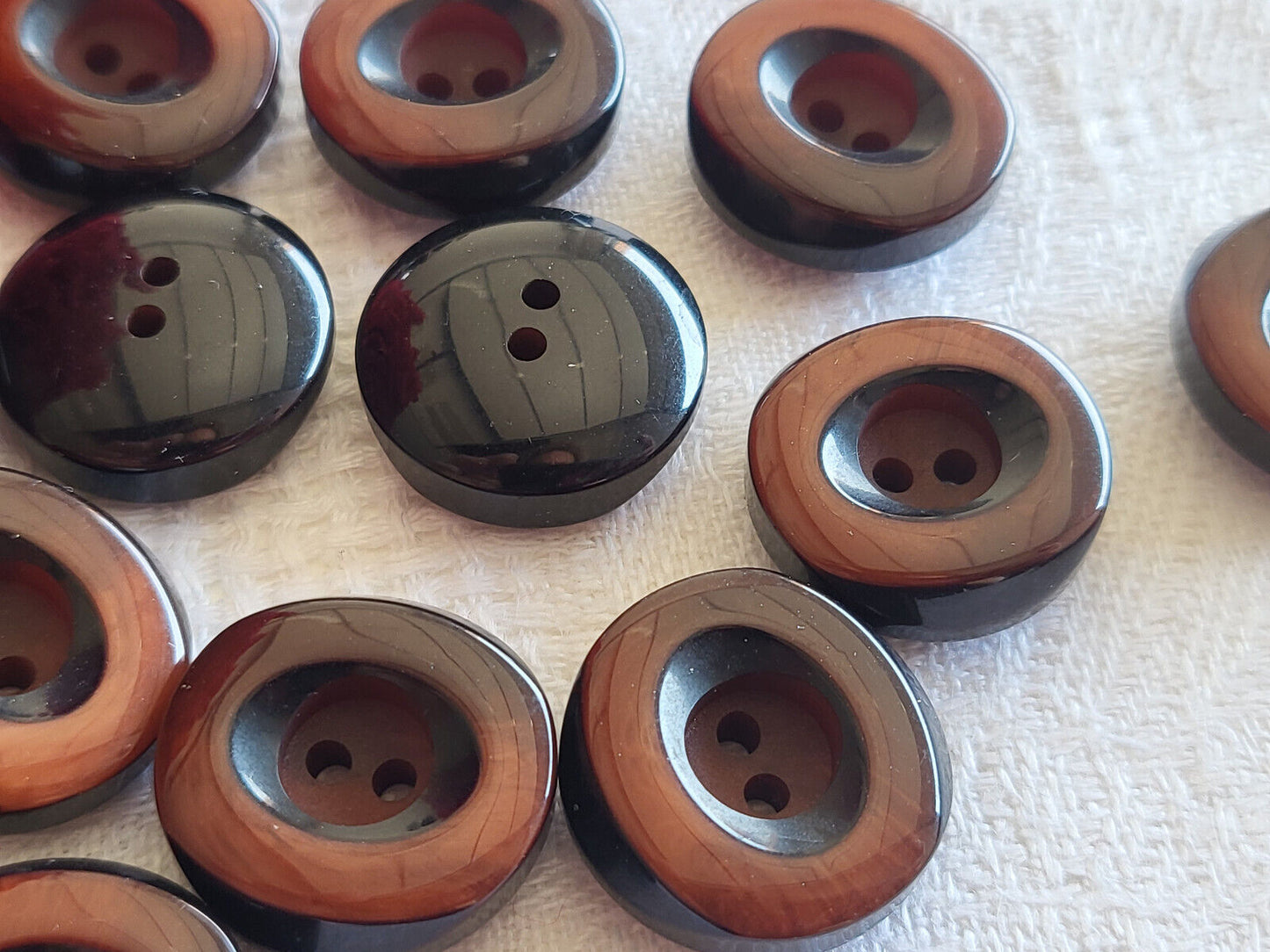 lot 11 épais boutons Vintage noirmarron lumineux 1,7 cm trous ref 5173