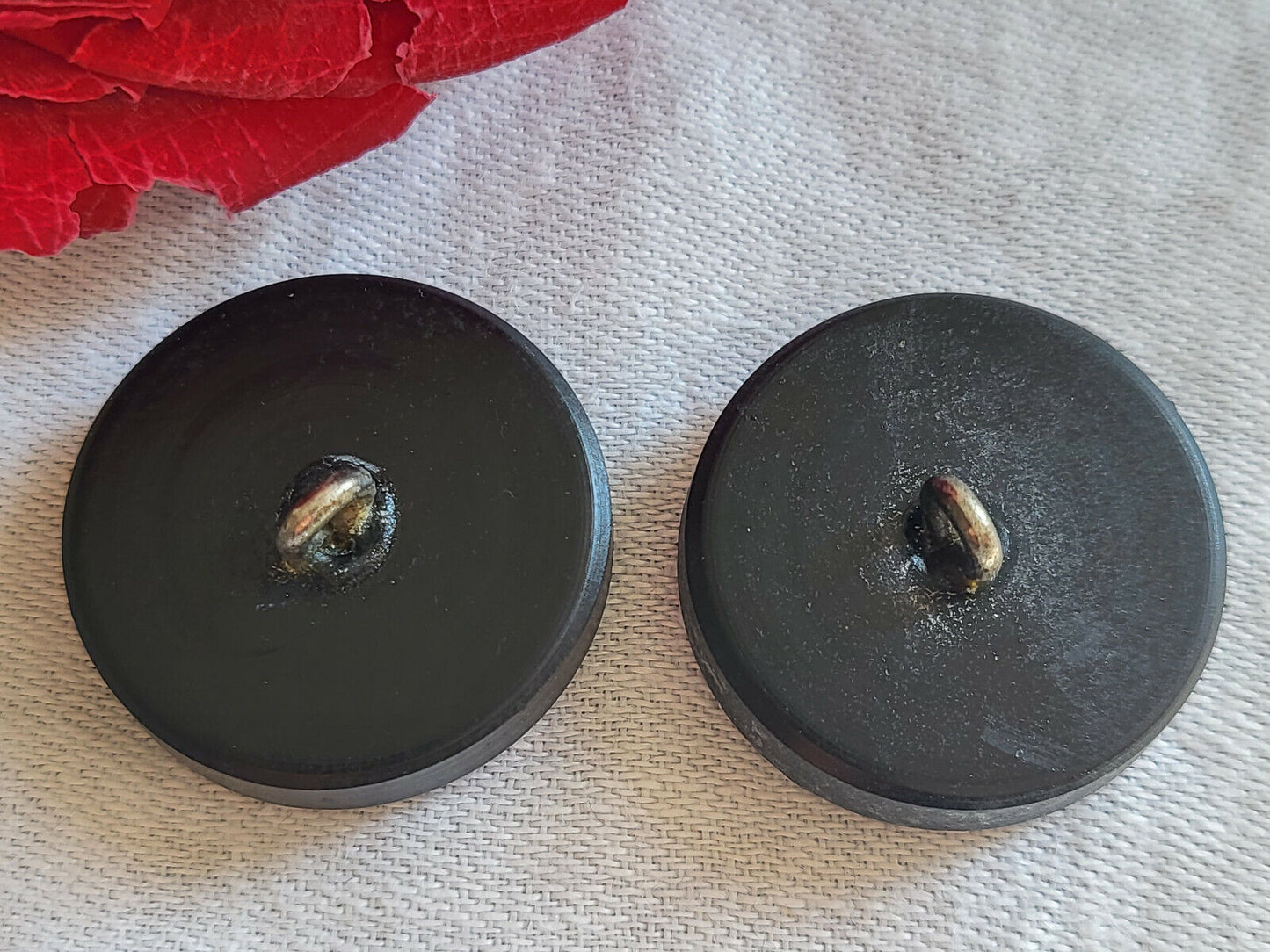 Duo boutons vintage à pied vert motif géométrique diamètre 2,6 cm D17J