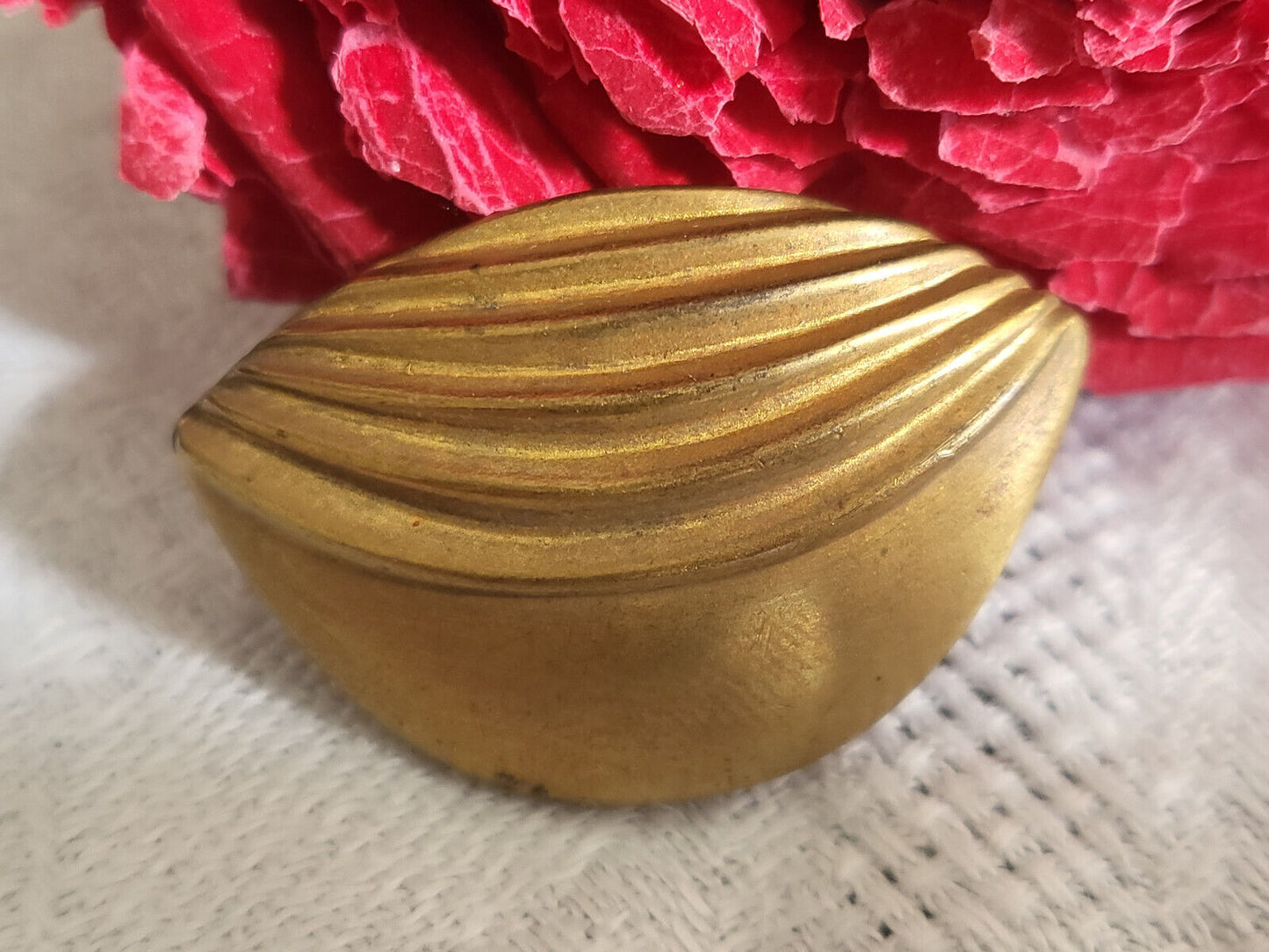 Bouton ancien en métal demi sphère 2 cm sur 2,5 cm D14K