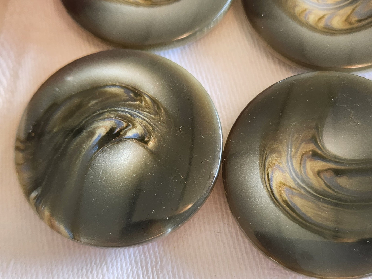 Lot 6 gros boutons vintage vert scintillant pied 3,3 cm manteaux ref 5723