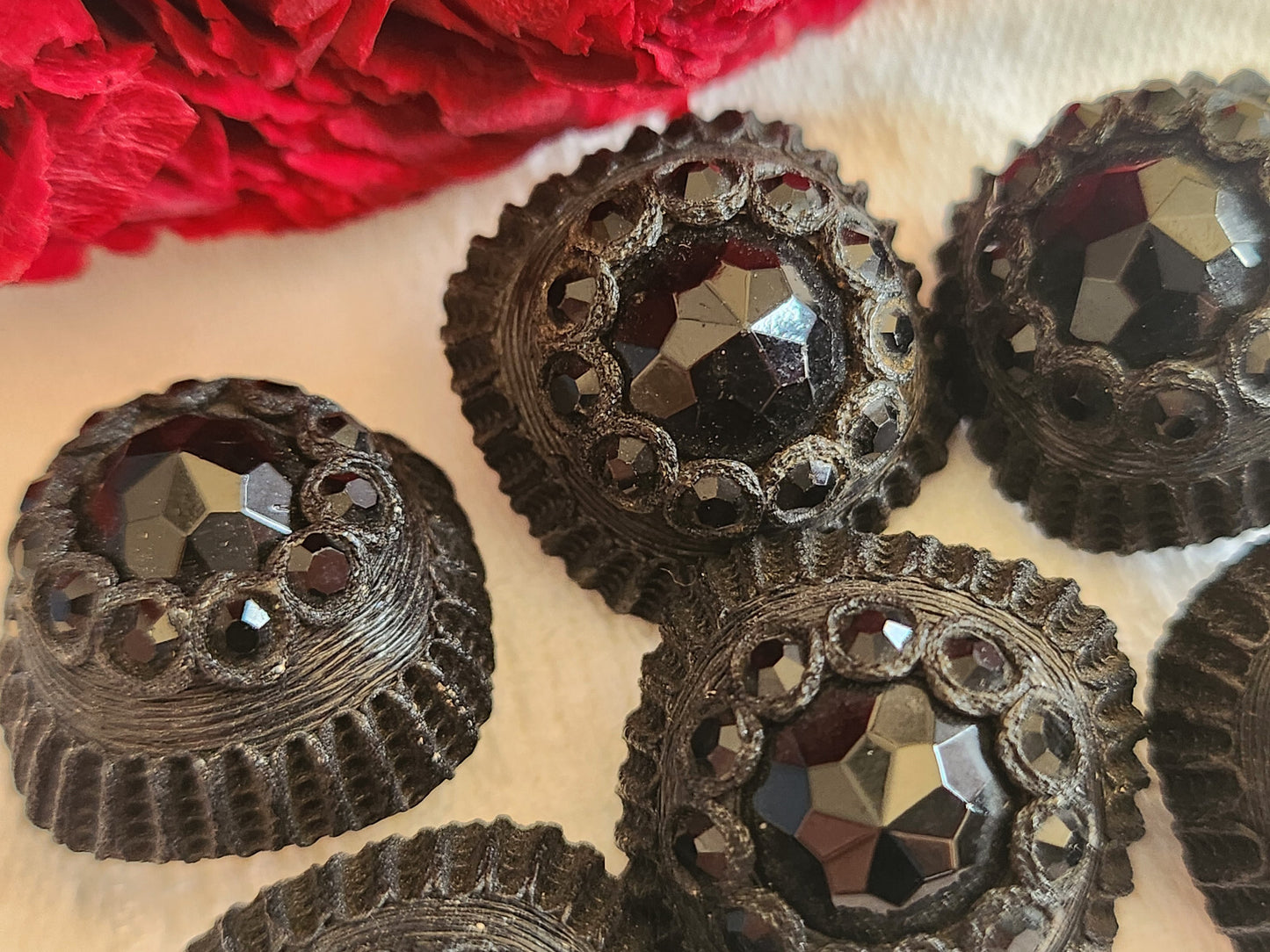 Lot 6 boutons vintage parurier resine strass pied 2,1 cm ref 215