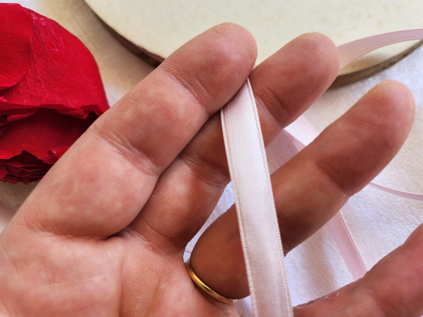 fin ruban ancien rayonne rose 5 mètres sur 1 cm modiste mercerie B5 n°11