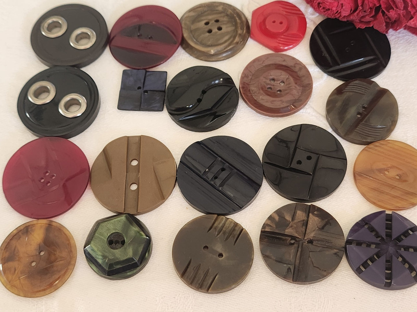 Lot 20 boutons anciens art deco bakelite plastique galalithe 2 à 3,6 cm T14