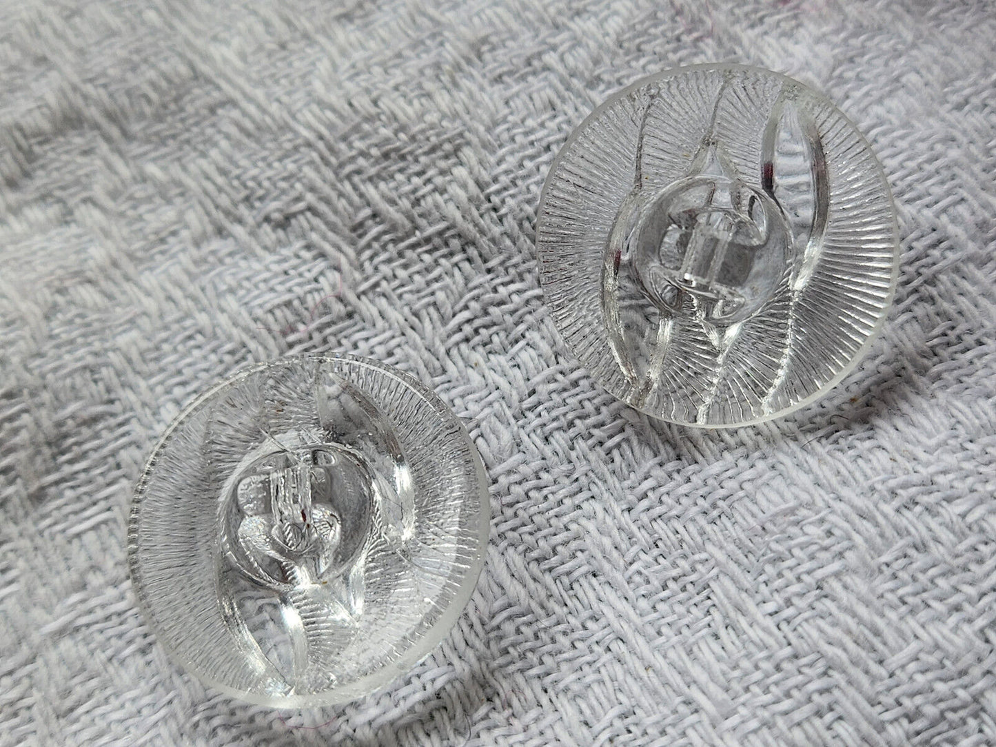 Duo boutons anciens en verre rtransparent vintage diamètre 1,8 cm G19C