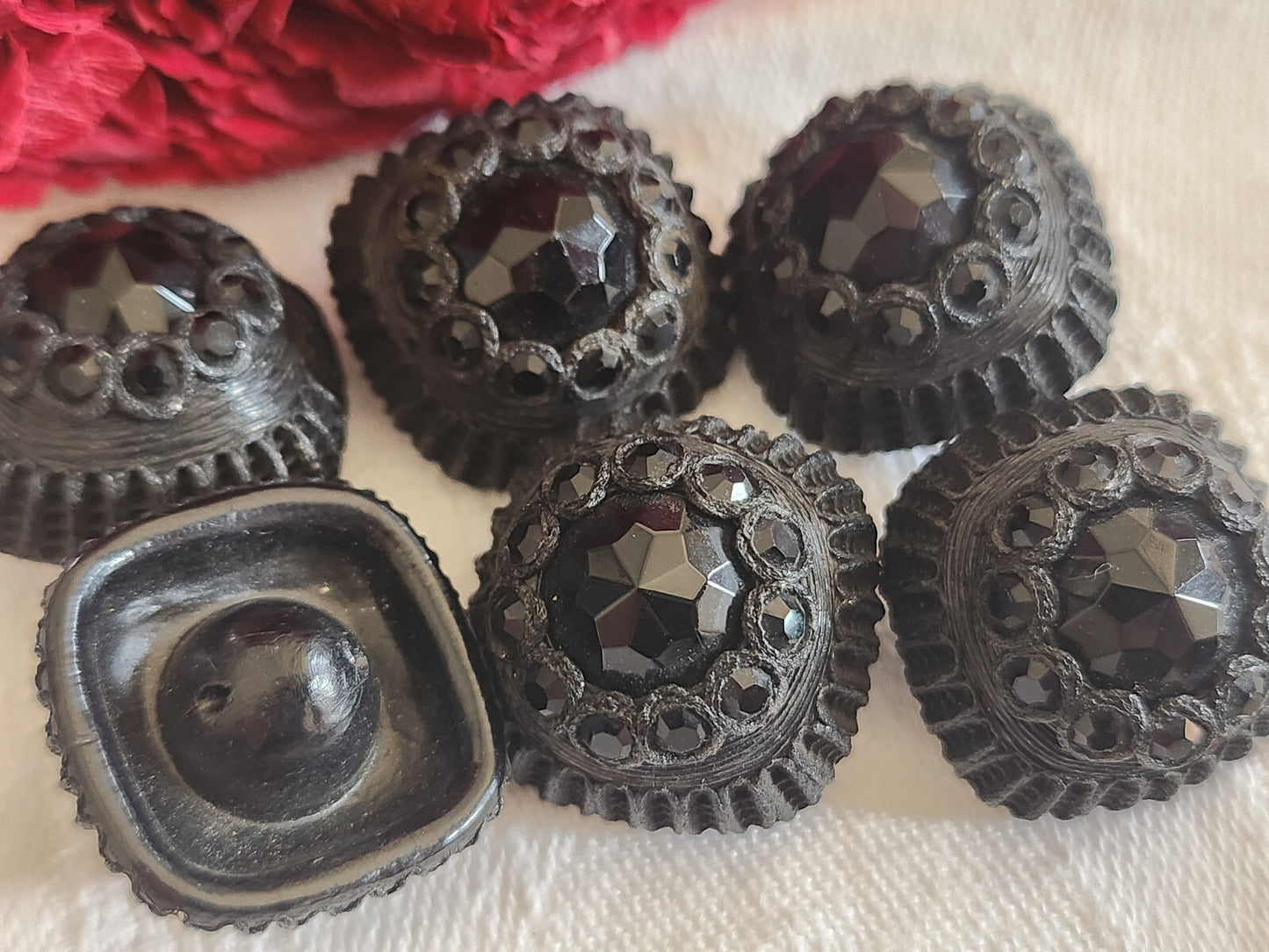 Lot 6 boutons vintage parurier resine strass pied 2,1 cm ref 215