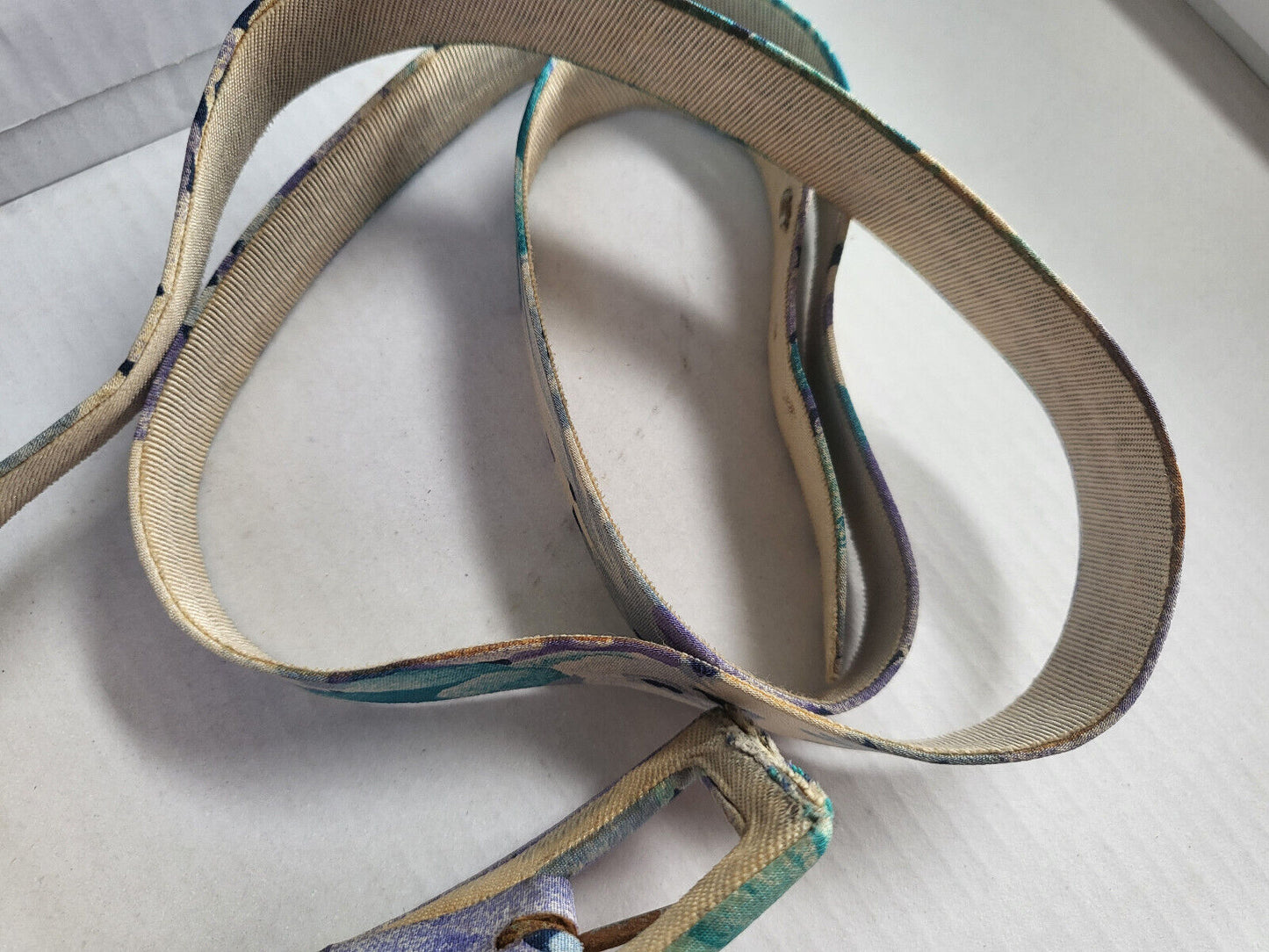 Ceinture ancienne vintage boucle tissu fleuri couture récup T17-6