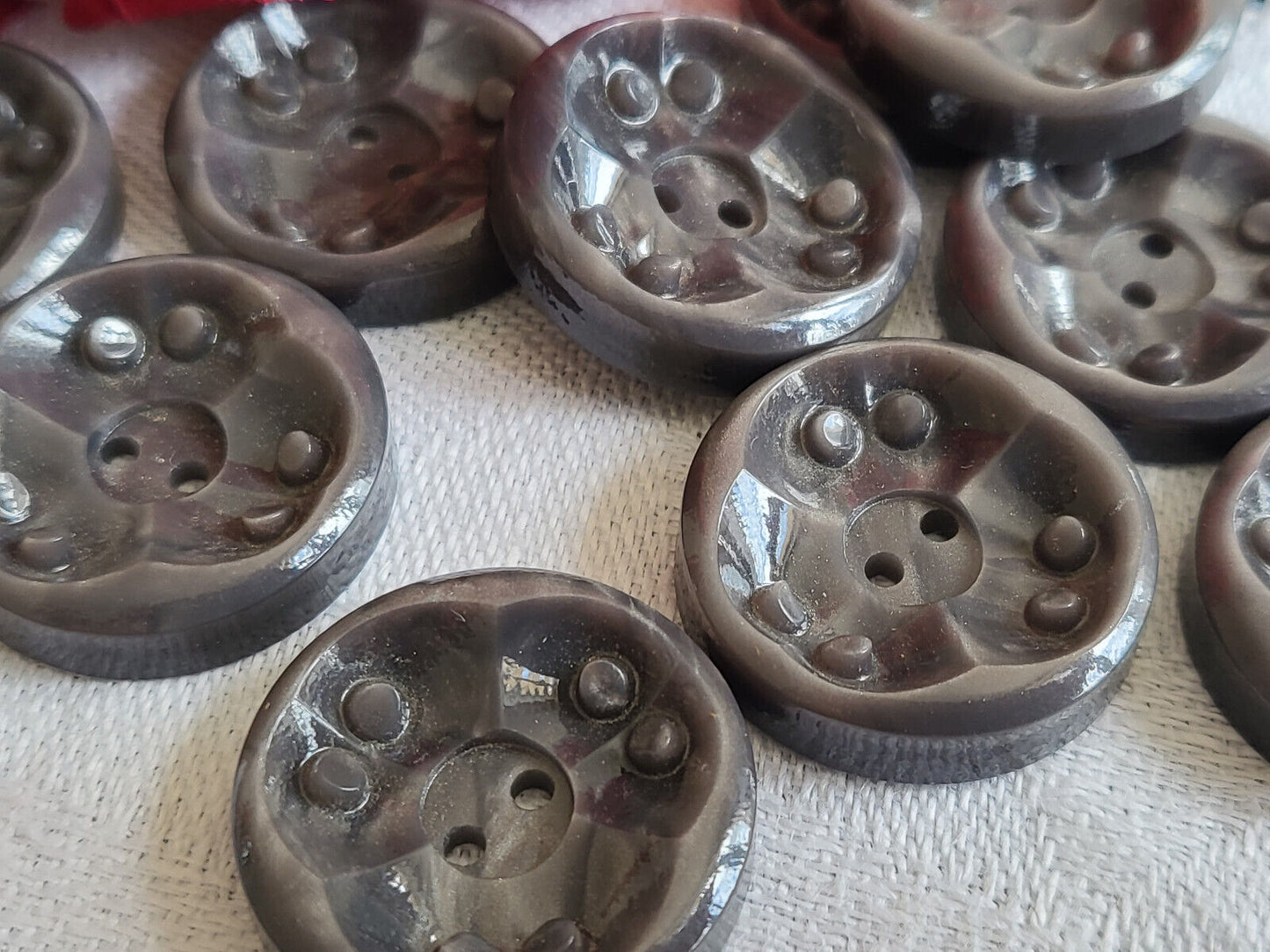 Lot 10 jolis boutons vintage gris chiné travaillé diamètre: 2,1 cm ref 702
