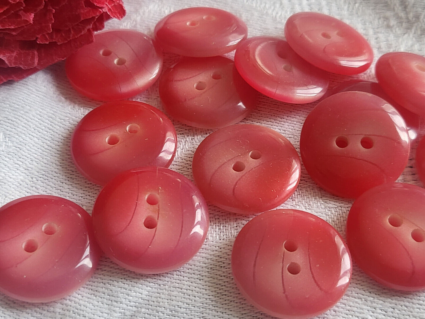 Lot 12 boutons vintage Vague camaïeu rose trous 1,8 cm ref 2027