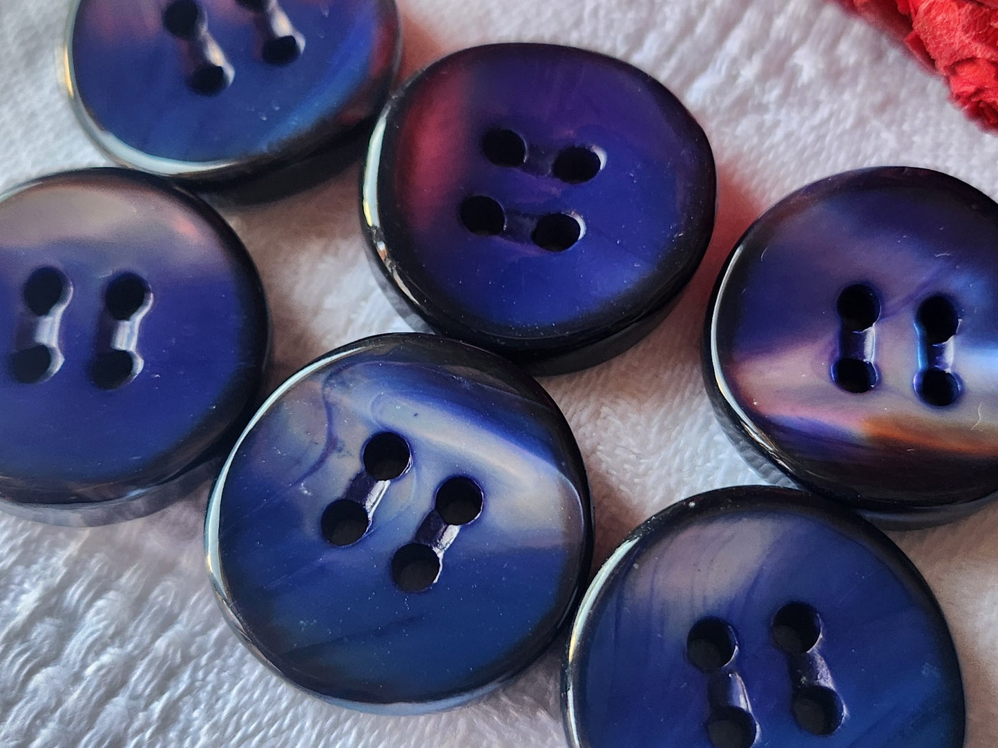 Lot 6 boutons anciens en nacre bleu épais bord 2,2 cm lourd ref 5476