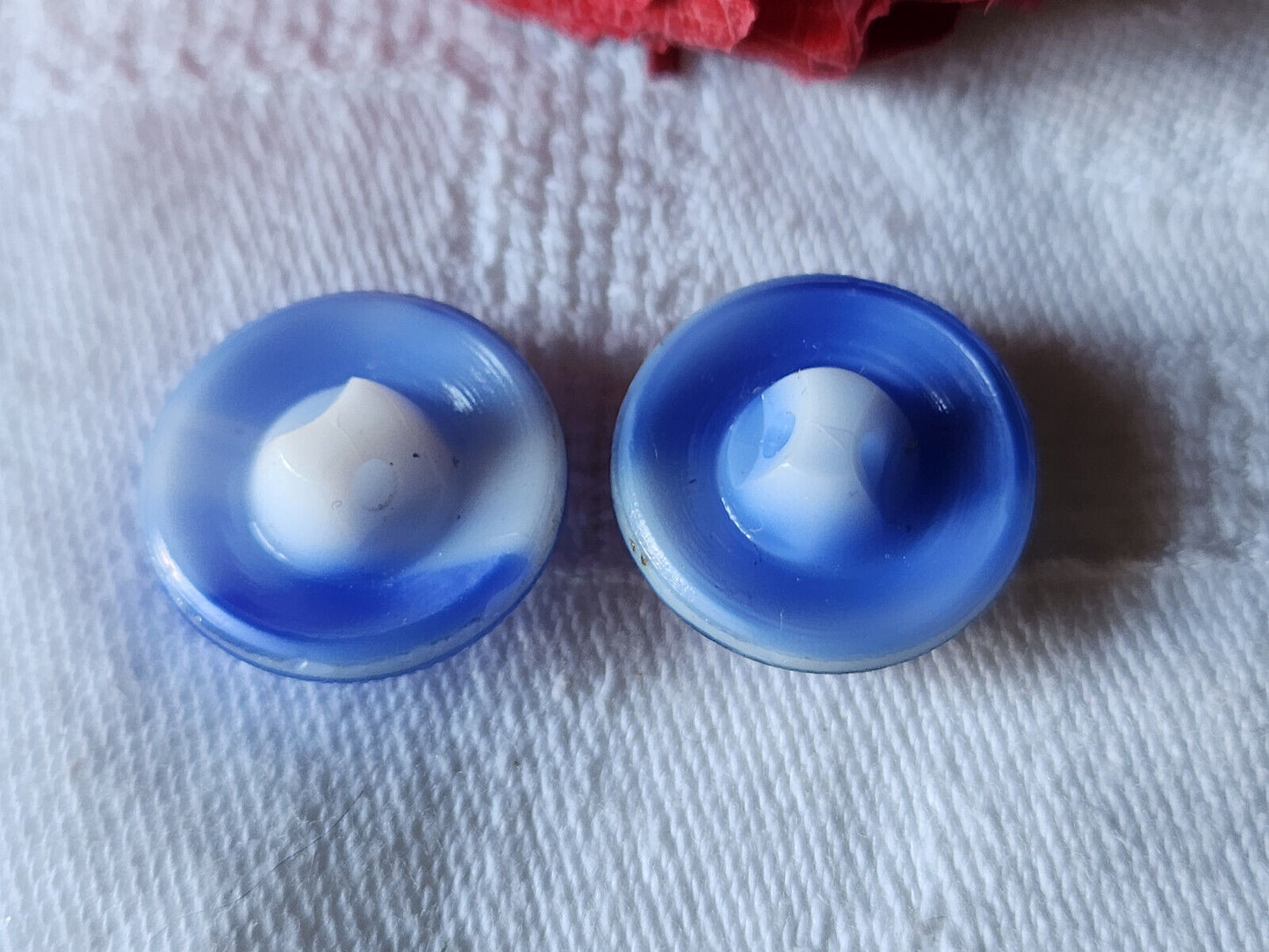Duo boutons en verre bleu ombragé doré 1,7 cm vintage D7O