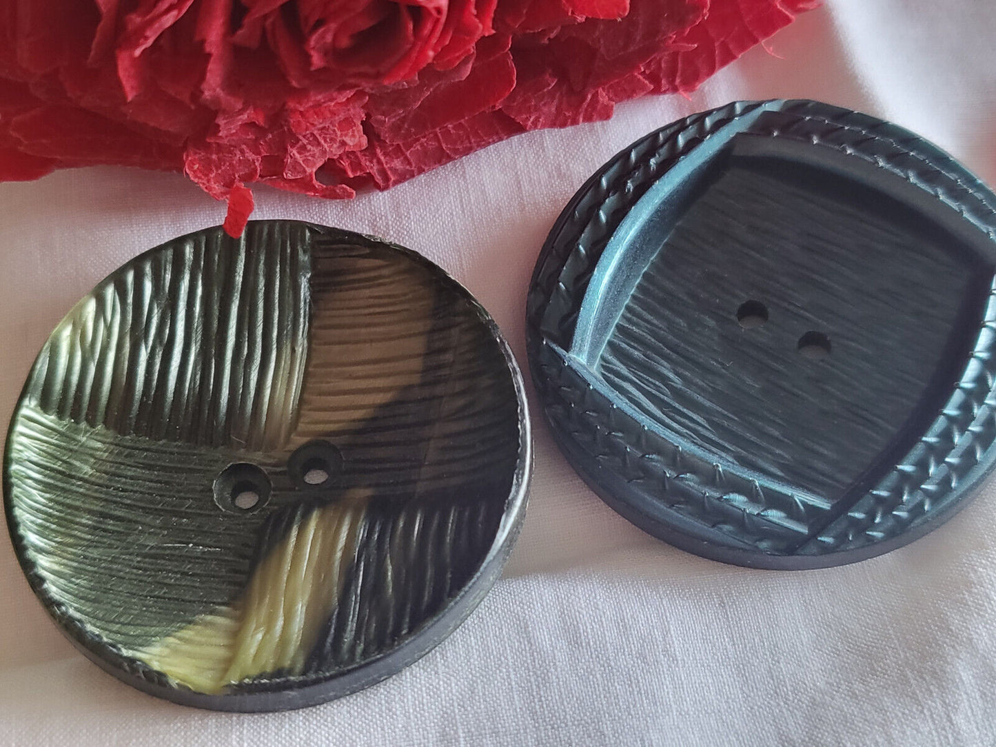 Duo gros boutons vintage vert à trous texturé 3,5 cm ref 5888