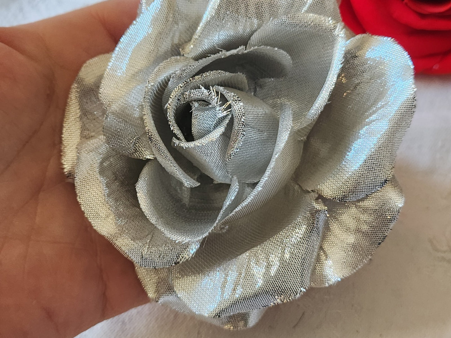 Grosse fleur ancienne argentée sur broche chapeau 9,5 cm T0-21