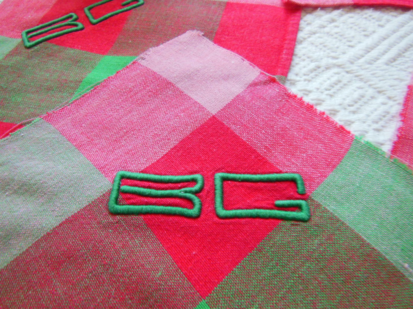 Lot 4 anciens monogramme BG vert création patchwork couture recup B7