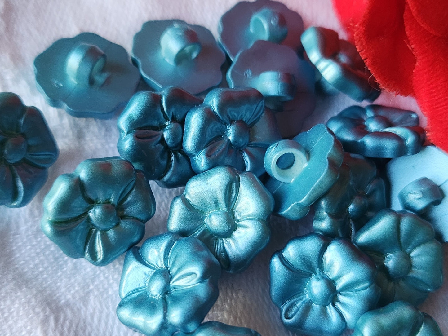 Lot 21 boutons vintage bleu fleur pied 1,3 cm ref 3903